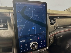 Used 2024  Ford Expedition Limited 4x4 at Graham Auto Mall near Mansfield&comma; OH