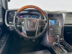 Used 2016  Lincoln Navigator 4d SUV 4WD Reserve at Dutro Auto near Zanesville&comma; OH