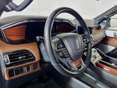 Used 2024  Lincoln Navigator Reserve 4x4 at Dutro Auto near Zanesville&comma; OH