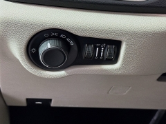 Used 2023  Chrysler Voyager LX FWD at Graham Auto Mall near Mansfield&comma; OH