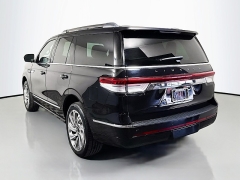 Used 2024  Lincoln Navigator Premiere 4x4 at Graham Auto Mall near Mansfield&comma; OH