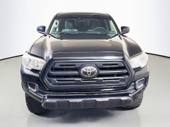 Used 2019  Toyota Tacoma 4WD Double Cab SR5 at Graham Auto Mall near Mansfield&comma; OH