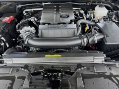 New 2026  Nissan Frontier Crew Cab 4x4 PRO-4X w&sol;R Package at Dutro Auto near Zanesville&comma; OH