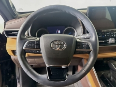 Used 2021  Toyota Highlander Hybrid Platinum AWD at Dutro Auto near Zanesville, OH