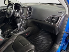 Used 2021  Jeep Cherokee Trailhawk 4x4 at Dutro Auto near Zanesville&comma; OH