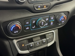 Used 2024  GMC Terrain AWD 4dr SLT at Graham Auto Mall near Mansfield&comma; OH