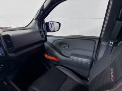Used 2022  Nissan Frontier Crew Cab 4x4 PRO-4X Auto at Dutro Auto near Zanesville&comma; OH