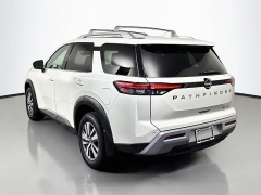 Used 2023  Nissan Pathfinder SL 4WD at Graham Auto Mall near Mansfield&comma; OH