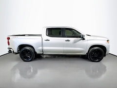 Used 2022  Chevrolet Silverado 1500 4WD Crew Cab 147" Custom at Graham Auto Mall near Mansfield&comma; OH