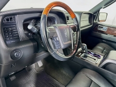 Used 2016  Lincoln Navigator 4d SUV 4WD Reserve at Dutro Auto near Zanesville&comma; OH