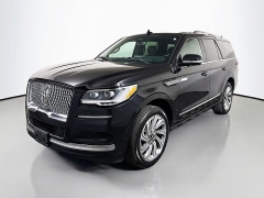 Used 2024  Lincoln Navigator Premiere 4x4 at Graham Auto Mall near Mansfield&comma; OH