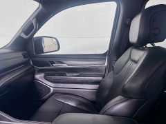 Used 2023  Jeep Wagoneer L Series II 4x4 at Dutro Auto near Zanesville&comma; OH