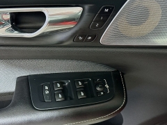 Used 2019  Volvo S60 4d Sedan FWD T5 R-Design at Graham Auto Mall near Mansfield&comma; OH