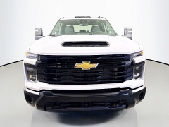 Used 2025  Chevrolet Silverado 2500HD 4WD Crew Cab 172" Work Truck Gas at Graham Auto Mall near Mansfield&comma; OH