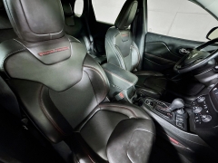 Used 2021  Jeep Cherokee Trailhawk 4x4 at Dutro Auto near Zanesville&comma; OH