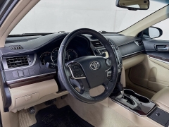Used 2013  Toyota Camry 4d Sedan XLE at Dutro Auto near Zanesville&comma; OH