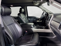 Used 2021  Ford Super Duty F-250 4WD LARIAT Crew Cab SRW 6&period;75' Box at Graham Auto Mall near Mansfield&comma; OH