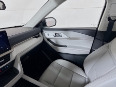 New 2026  Ford Explorer Active &lpar;100A&rpar; 4WD at Graham Auto Mall near Mansfield&comma; OH