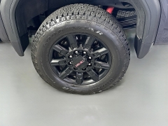 Used 2024  GMC Sierra 2500HD 4WD Crew Cab 172" AT4 Dsl at Dutro Auto near Zanesville&comma; OH