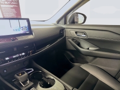 Used 2024  Nissan Rogue AWD SL at Graham Auto Mall near Mansfield&comma; OH