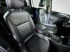 Used 2021  Volkswagen Tiguan 2&period;0T SE 4MOTION at Graham Auto Mall near Mansfield&comma; OH