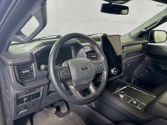 Used 2024  Ford Expedition Limited 4x4 at Graham Auto Mall near Mansfield&comma; OH