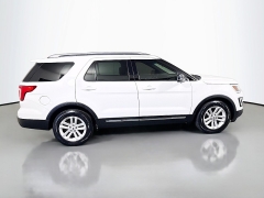 Used 2017  Ford Explorer 4d SUV FWD XLT at Graham Auto Mall near Mansfield&comma; OH