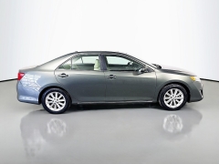 Used 2013  Toyota Camry 4d Sedan XLE at Dutro Auto near Zanesville&comma; OH
