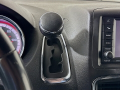 Used 2019  Dodge Grand Caravan 4d Wagon SXT at Dutro Auto near Zanesville&comma; OH