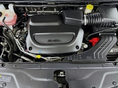 Used 2023  Chrysler Pacifica Touring L FWD at Dutro Auto near Zanesville&comma; OH