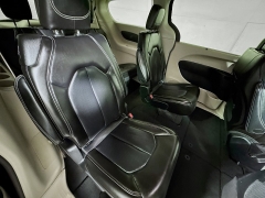 Used 2023  Chrysler Pacifica Touring L FWD at Dutro Auto near Zanesville&comma; OH