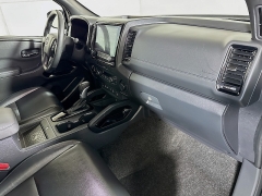 Used 2022  Nissan Frontier Crew Cab 4x4 PRO-4X Auto at Graham Auto Mall near Mansfield&comma; OH