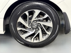 Used 2017  Honda Civic Sedan 4d EX at Graham Auto Mall near Mansfield&comma; OH