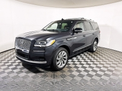 Used 2024  Lincoln Navigator Reserve 4x4 at Graham Auto Mall near Mansfield&comma; OH