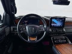 Used 2019  Lincoln Navigator 4d SUV 4WD Reserve at Graham Auto Mall near Mansfield, OH