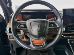 Used 2024  Lincoln Navigator Reserve 4x4 at Dutro Auto near Zanesville&comma; OH