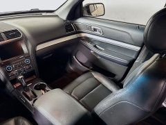 Used 2017  Ford Explorer 4d SUV FWD XLT at Graham Auto Mall near Mansfield&comma; OH