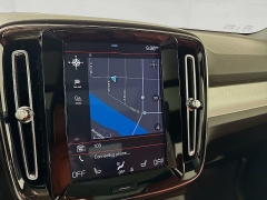 Used 2019  Volvo XC40 4d SUV AWD T5 Momentum at Graham Auto Mall near Mansfield&comma; OH