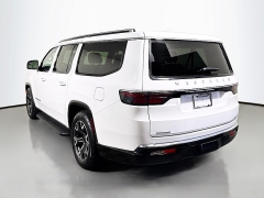 Used 2023  Jeep Wagoneer L Series III 4x4 at Graham Auto Mall near Mansfield, OH