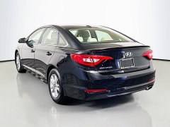 Used 2016  Hyundai Sonata 4d Sedan SE PZEV at Dutro Auto near Zanesville, OH
