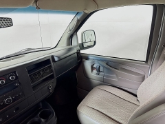 Used 2013  GMC Savana Cargo Van 3500 Ext Van at Graham Auto Mall near Mansfield, OH