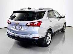 Used 2019  Chevrolet Equinox 4d SUV AWD LT w/2LT at Dutro Auto near Zanesville, OH