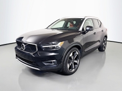 Used 2019  Volvo XC40 4d SUV AWD T5 Momentum at Graham Auto Mall near Mansfield&comma; OH