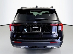 New 2026  Ford Explorer Active w&sol;200A Pkg 4WD at Dutro Auto near Zanesville&comma; OH
