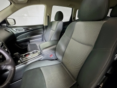 Used 2020  Nissan Pathfinder 4d SUV FWD SV at Dutro Auto near Zanesville&comma; OH