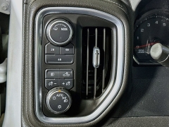 Used 2022  Chevrolet Silverado 2500HD 4WD Double Cab 162" LT at Dutro Auto near Zanesville&comma; OH