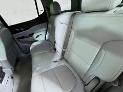 Used 2023  GMC Acadia AWD 4dr SLT at Graham Auto Mall near Mansfield&comma; OH