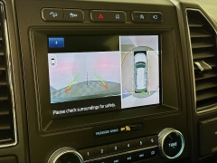 Used 2020  Ford Expedition 4d SUV 4WD Limited at Graham Auto Mall near Mansfield&comma; OH