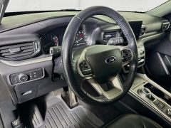 Used 2022  Ford Explorer XLT 4WD at Graham Auto Mall near Mansfield, OH