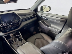 Used 2022  Toyota Highlander XSE AWD at Dutro Auto near Zanesville&comma; OH